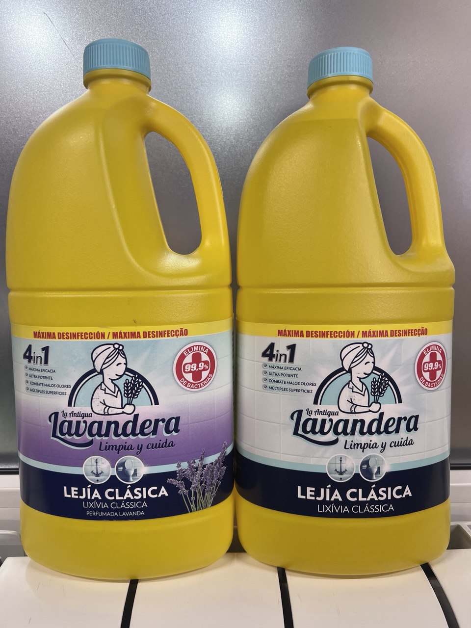 Універсальний дезінфектор-відбілювач Lavandera clasica 4в1 з ароматом лаванди, 2 л2