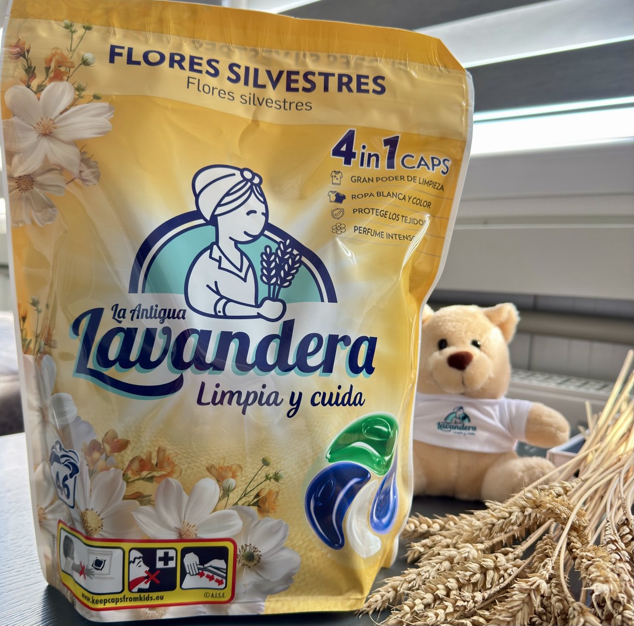 Капсули для прання Lavandera 4в1 Flores Silvestres універсальні, 46 шт2